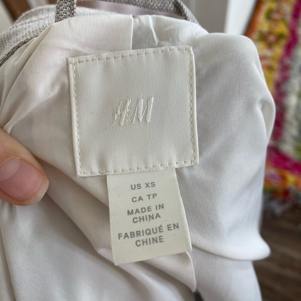 H&M Blazer - Picture 7 of 7